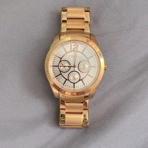 Fossil watch gold